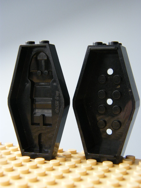 LEGO ČERNÝ SARKOFÁG