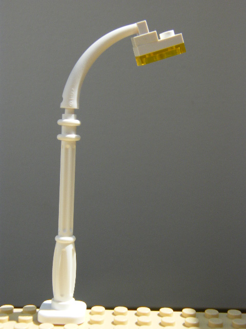 POULIČNÍ LAMPA