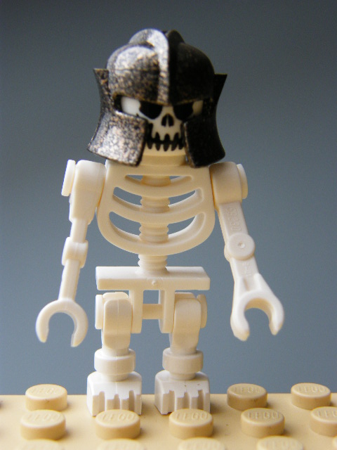 LEGO - Skeleton with Standard Skull