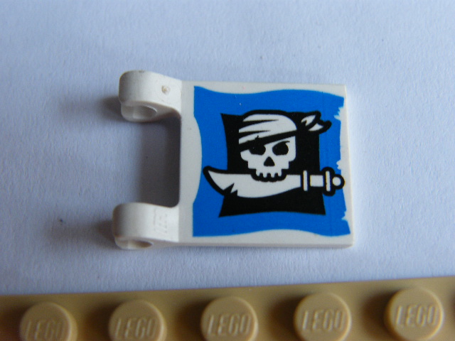 LEGO 2335px21 - Flag 2 x 2 Square with Skull and Cutlass Pattern