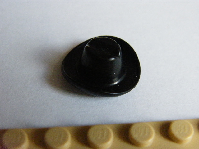 LEGO 3629 - KLOBOUK ČERNÝ
