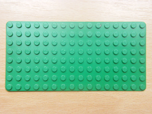 LEGO 3865 - Green Baseplate 8 x 16
