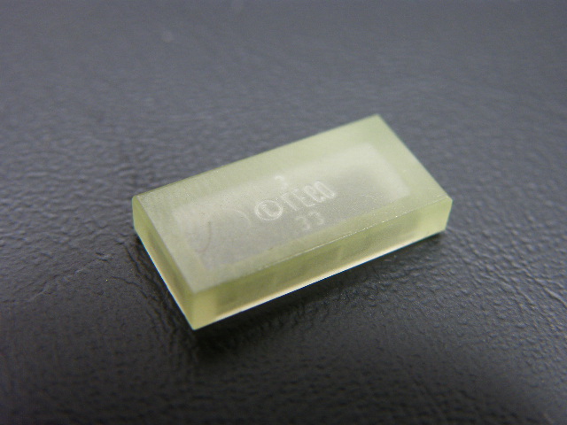 LEGO 3069b - Glow In Dark Trans Tile 1 x 2 with Groove