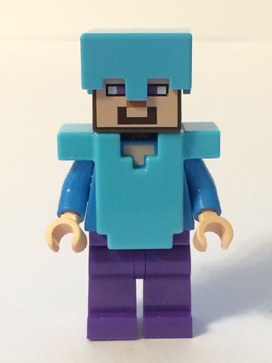 LEGO min020 Steve - Medium Azure Helmet and Armor