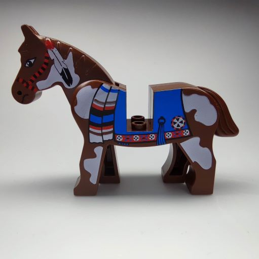 LEGO 4493c01px2 Horse with Blue Blanket, Right Side Red Circle Pattern
