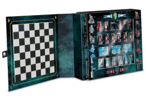 LEGO Set 851499-1 Chess 80 Parts, 24 Minifigures, 2 Gear, 2005