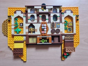 LEGO Hufflepuff House Banner - nekompletní viz foto