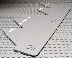 LEGO 30606px1 Baseplate, Road 32 x 14 Jagged Edge with Dividing Line Pattern