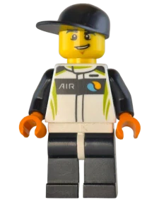 LEGO kluk s černou kšiltovkou