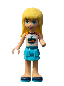 LEGO Holka v kempovacím tričku