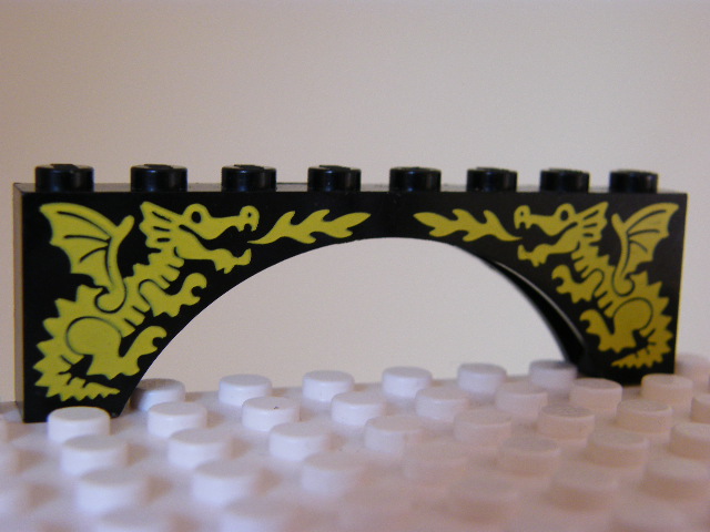 LEGO 3308pb01 Brick, Arch 1 x 8 x 2 with Two Yellow Dragons Pattern