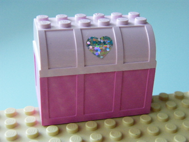 LEGO TRUHLA RŮŽOVÁ 2 - bez srdíčka