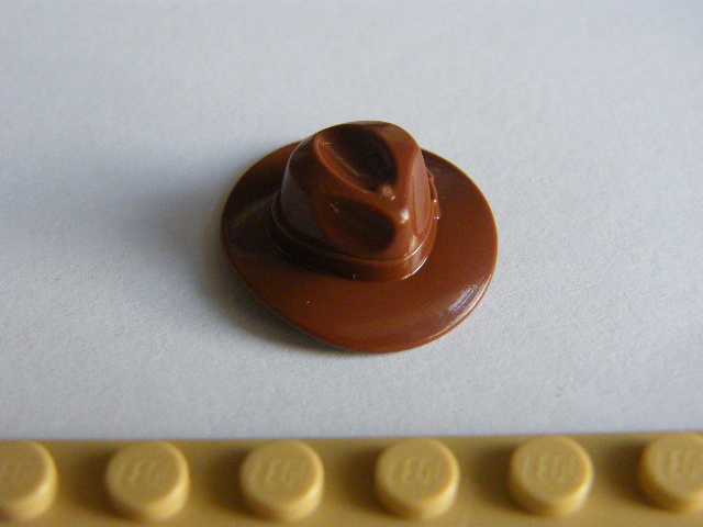 LEGO 61506 - KLOBOUK HNĚDÝ