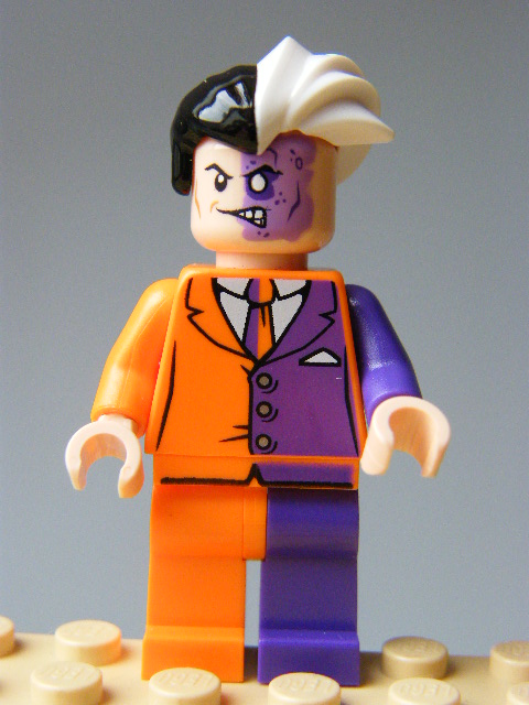 LEGO - sh0007 Two-Face, Orange and Purple Suit