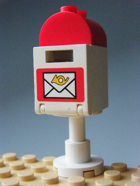 LEGO POŠTOVNÍ SCHRÁNKA 1