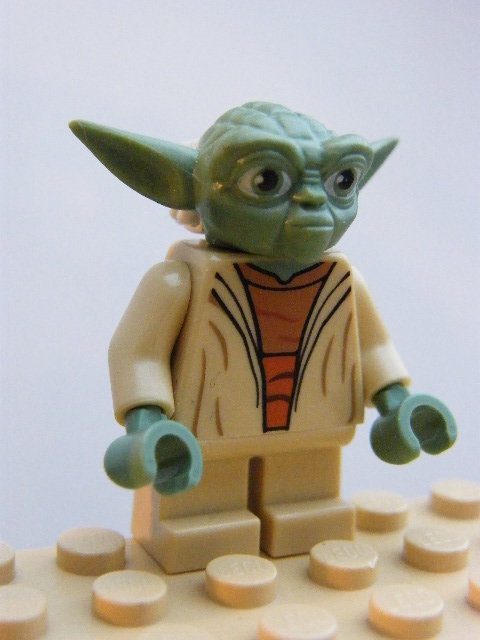 LEGO sw0446 - Yoda (Clone Wars, White Hair)