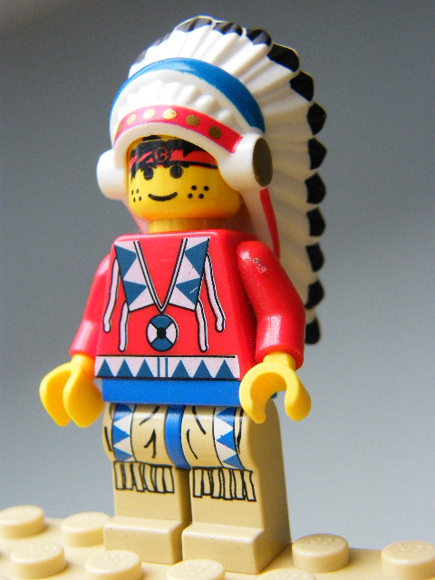 LEGO 214 INDIÁNSKÝ NÁČELNÍK 1