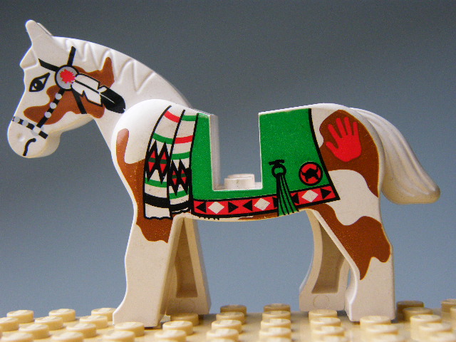 LEGO 4493c01px3 - KŮŇ BÍLÝ INDIÁNSKÝ
