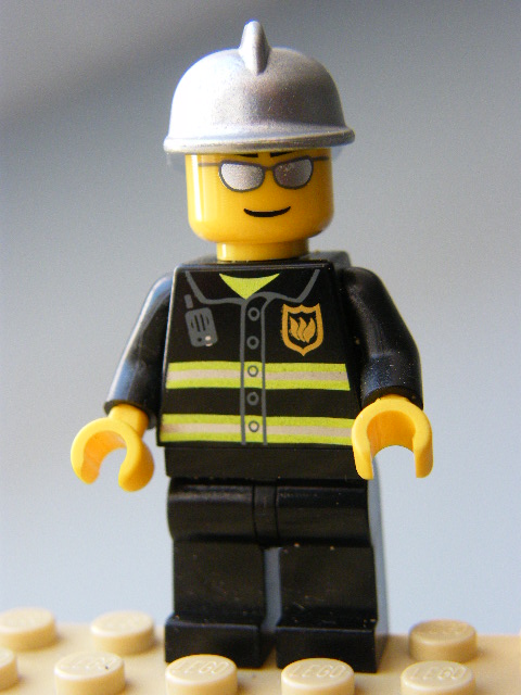 LEGO 046 HASIČ, STŘÍBRNÁ PŘILBA