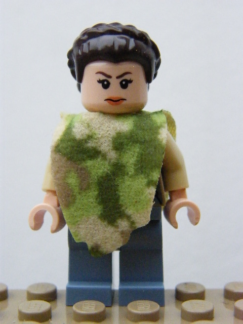 LEGO sw0643- Princess Leia (Camouflage Cape)