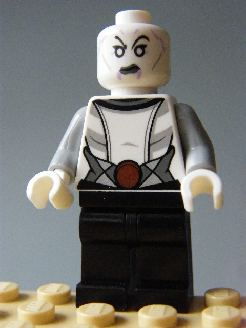 LEGO sw0615 - Asajj Ventress - White Torso