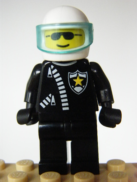 LEGO 068 POLICISTA MOTORKÁŘ