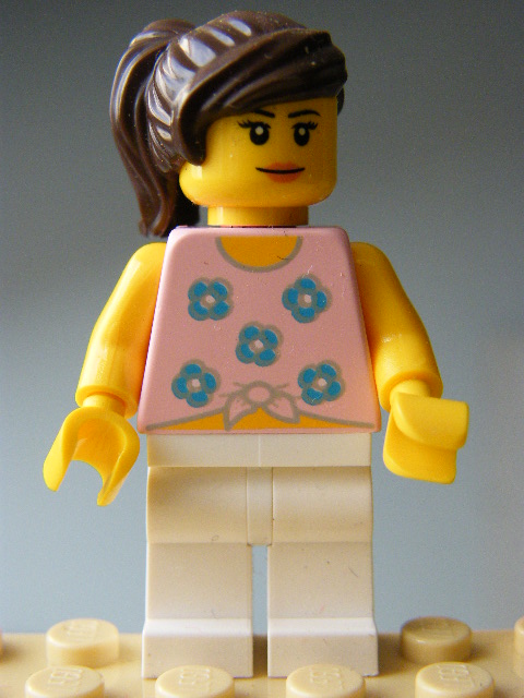 LEGO 166 DÍVKA V RŮŽOVÉ HALENCE 1