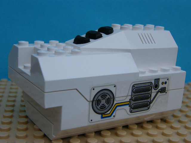 SVĚTELNÁ A ZVUKOVÁ KOSTKA BÍLÁ